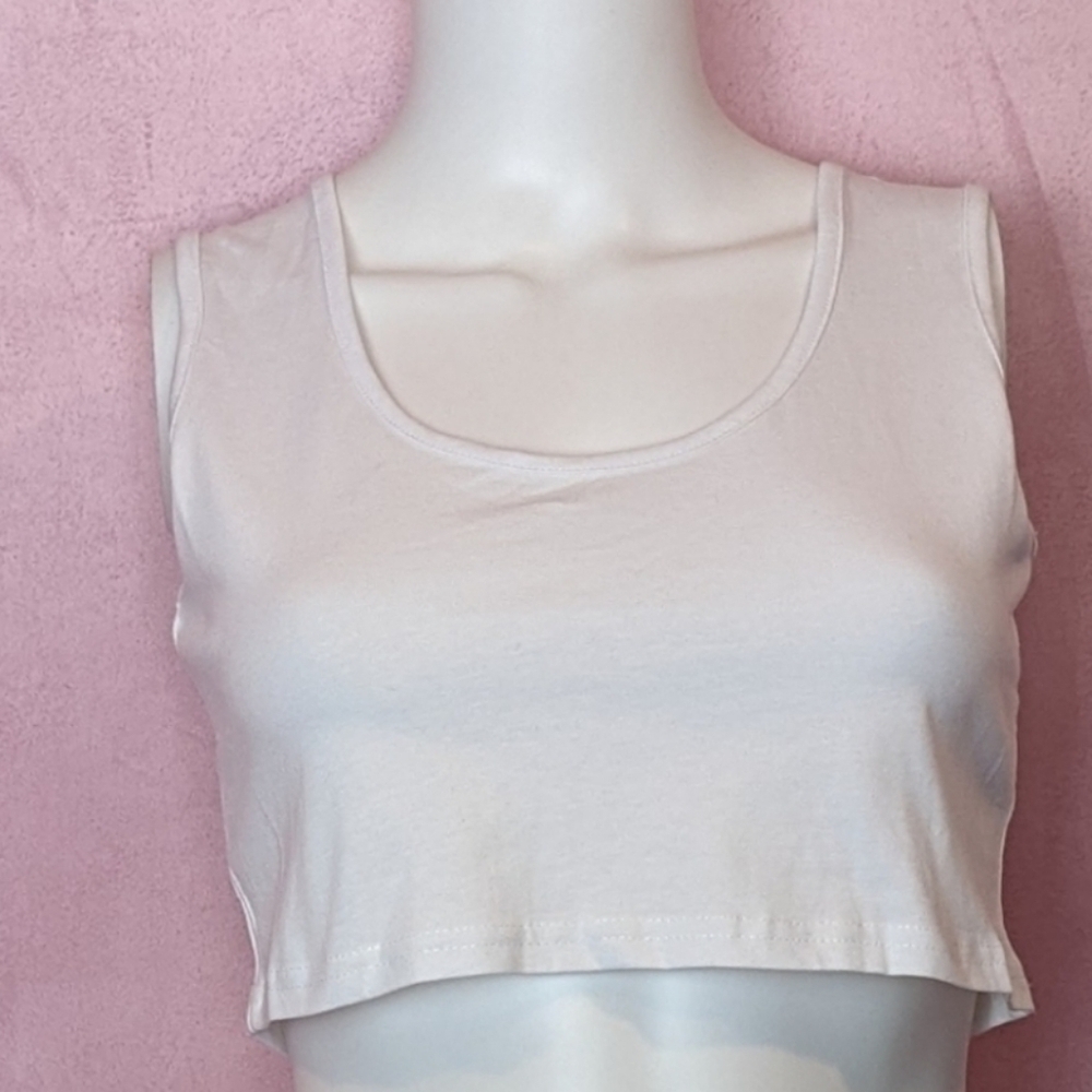 PrettyLittleThing White Basic Cotton Blend Sleeveless Scoop Neck Crop Top size 8